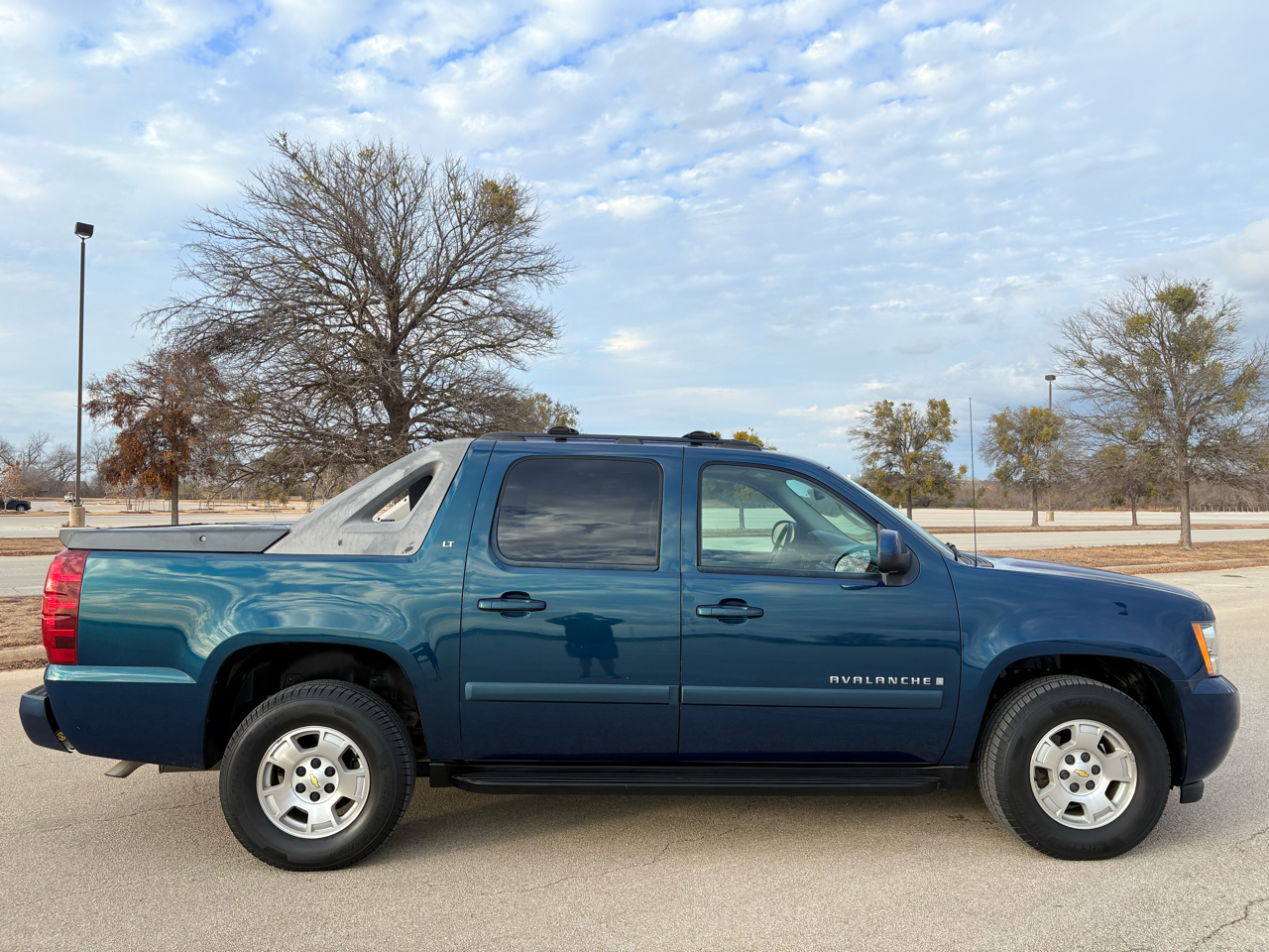 Chevrolet Avalanche 2WD Crew Cab 130" LT w/3LT 2007