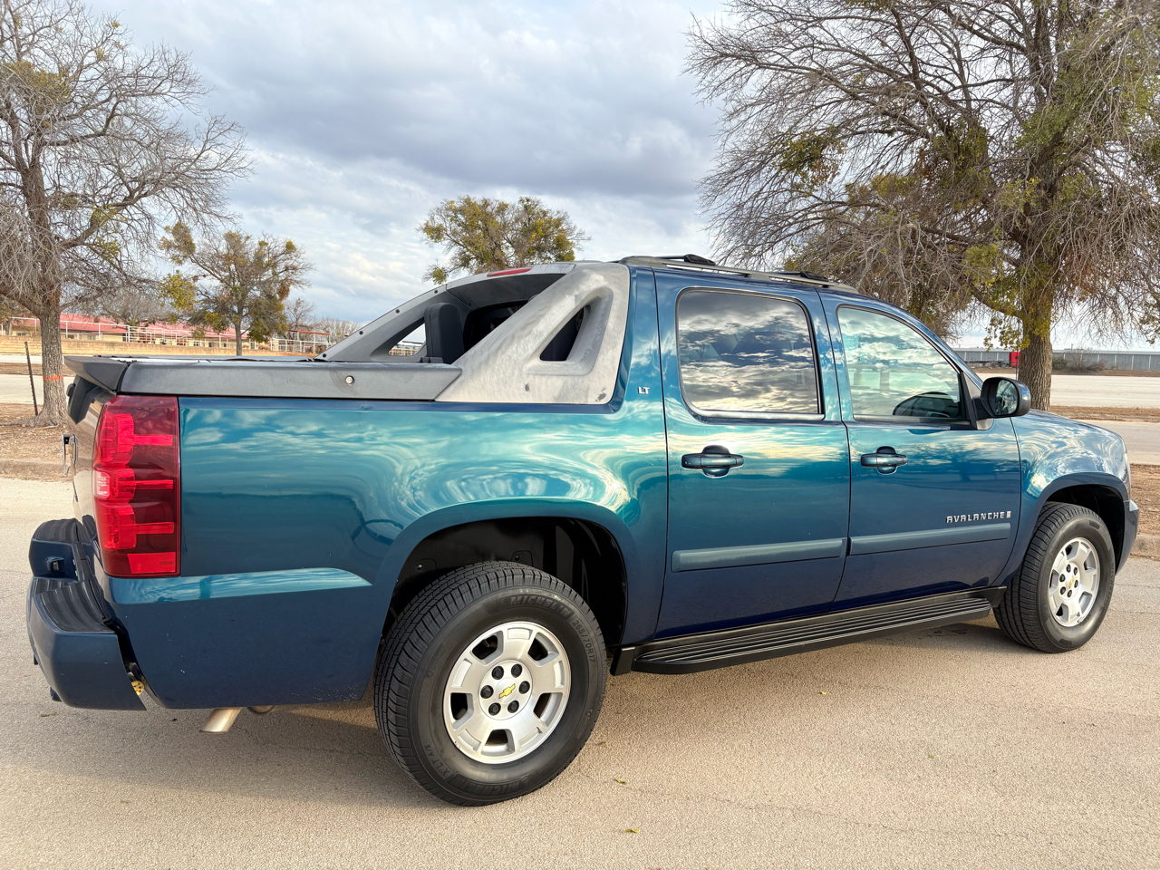 Chevrolet Avalanche 2WD Crew Cab 130" LT w/3LT 2007