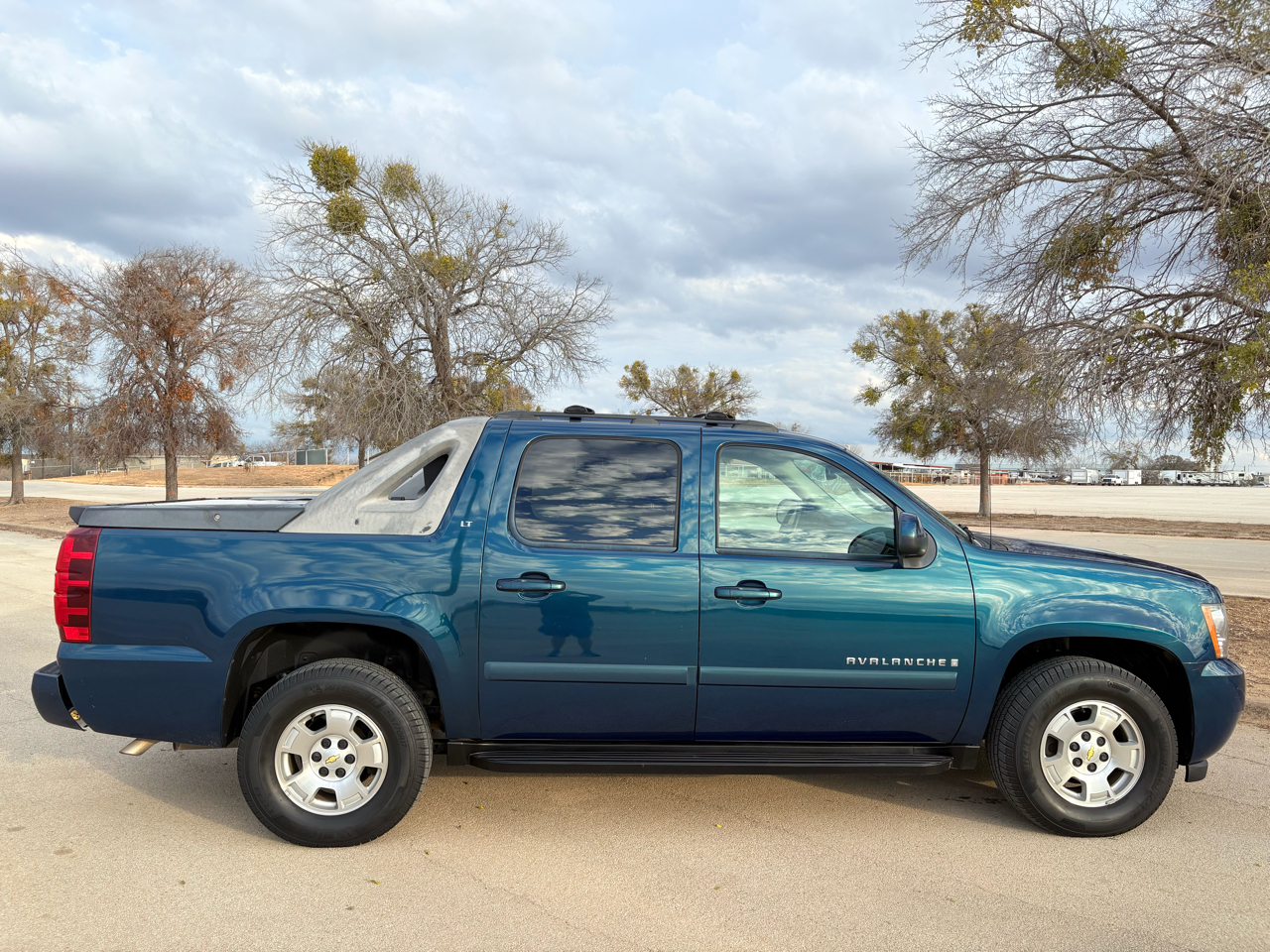 Chevrolet Avalanche 2WD Crew Cab 130" LT w/3LT 2007