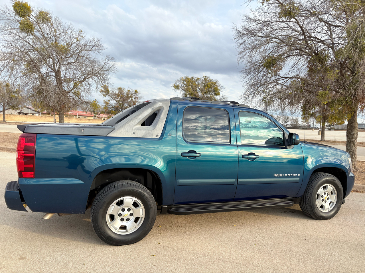 Chevrolet Avalanche 2WD Crew Cab 130" LT w/3LT 2007