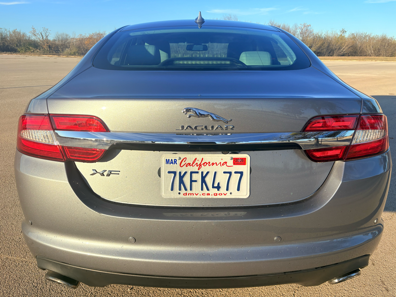 Jaguar XF 4dr Sdn I4 T Premium RWD 2015