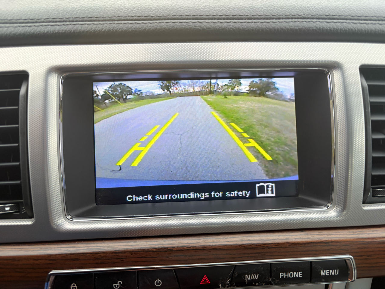 Jaguar XF 4dr Sdn I4 T Premium RWD 2015