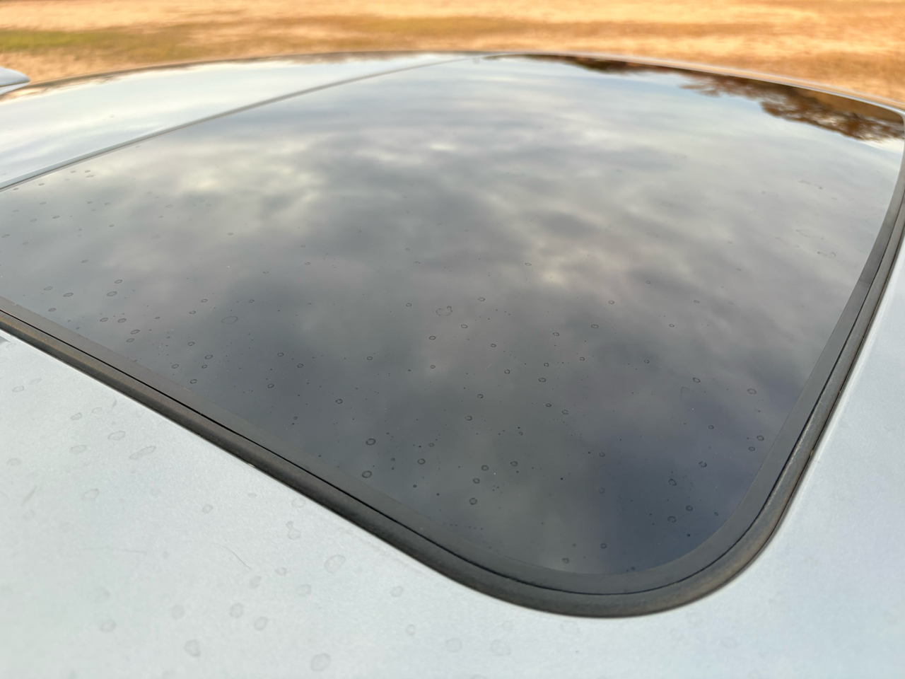 Jaguar XF 4dr Sdn I4 T Premium RWD 2015