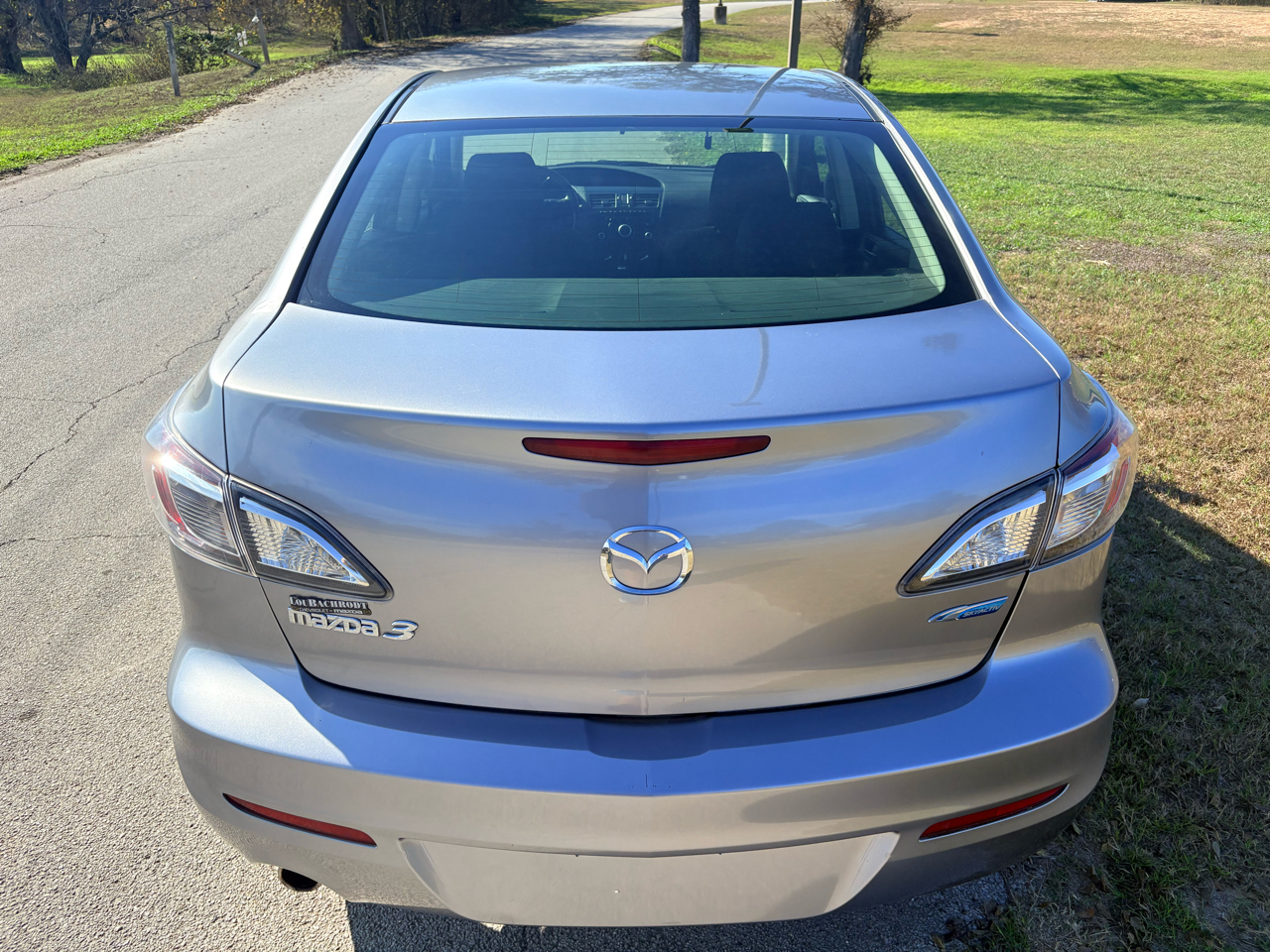 Mazda MAZDA3 4dr Sdn Auto i Touring 2012