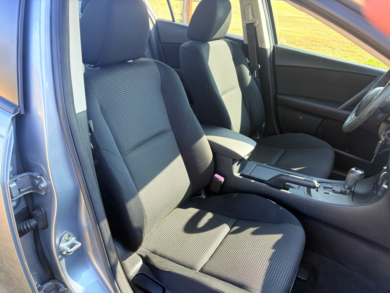 Mazda MAZDA3 4dr Sdn Auto i Touring 2012