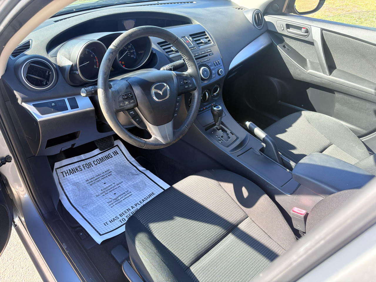 Mazda MAZDA3 4dr Sdn Auto i Touring 2012