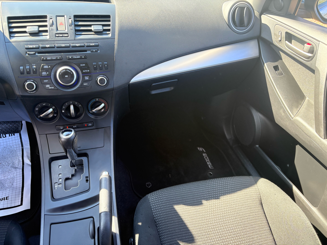 Mazda MAZDA3 4dr Sdn Auto i Touring 2012