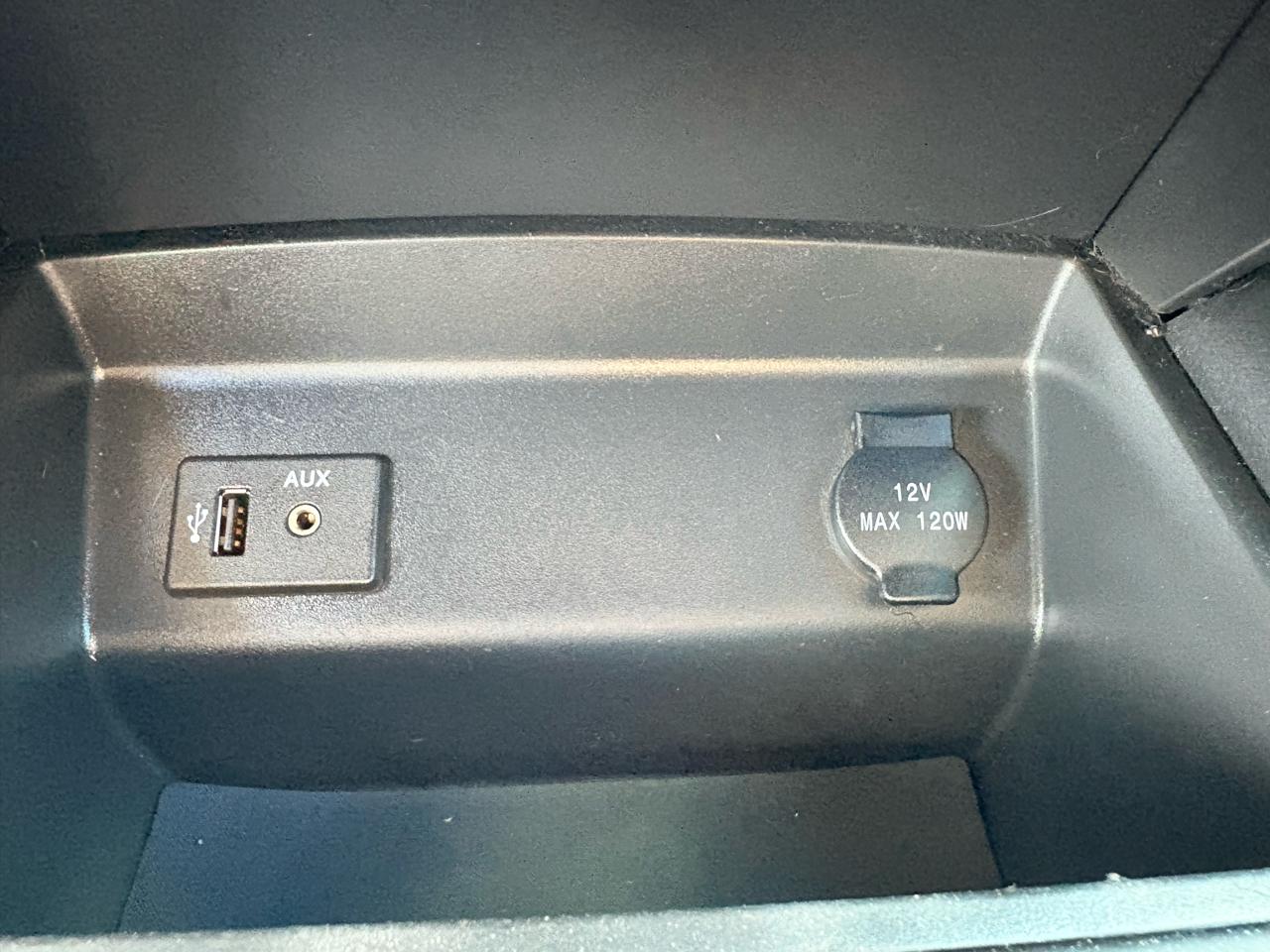 Mazda MAZDA3 4dr Sdn Auto i Touring 2012