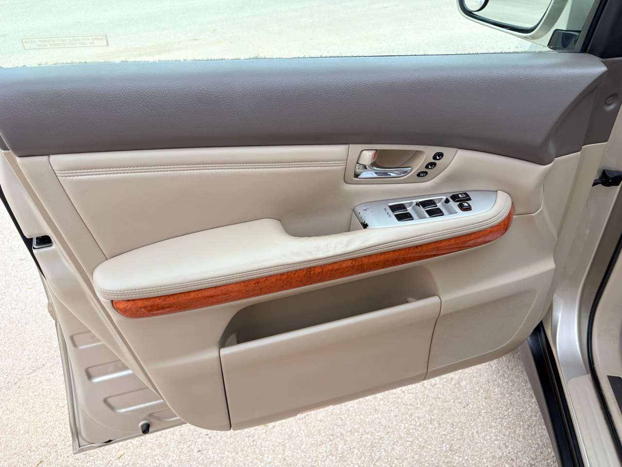 Lexus RX 330 4dr SUV 2006