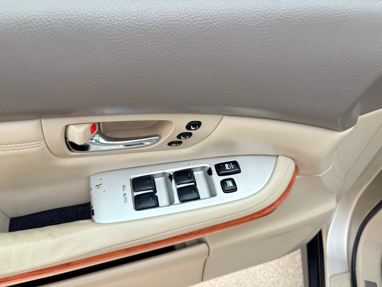 Lexus RX 330 4dr SUV 2006