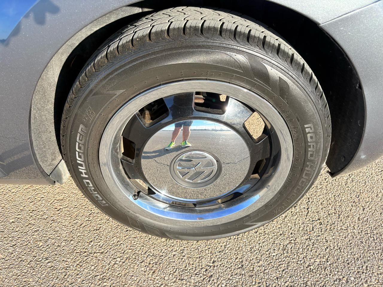 Volkswagen Beetle Coupe 2dr Auto 2.5L 2013