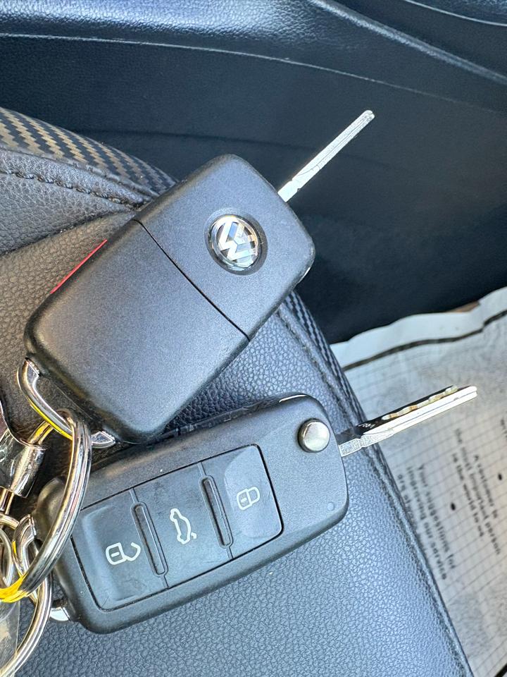 Volkswagen Beetle Coupe 2dr Auto 2.5L 2013