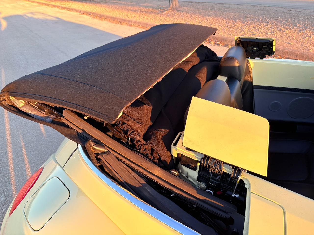 Volkswagen New Beetle Convertible 2dr Convertible GLS Turbo Auto 2003