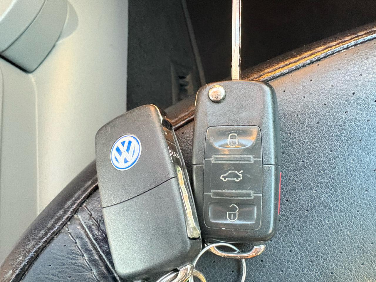 Volkswagen New Beetle Convertible 2dr Convertible GLS Turbo Auto 2003