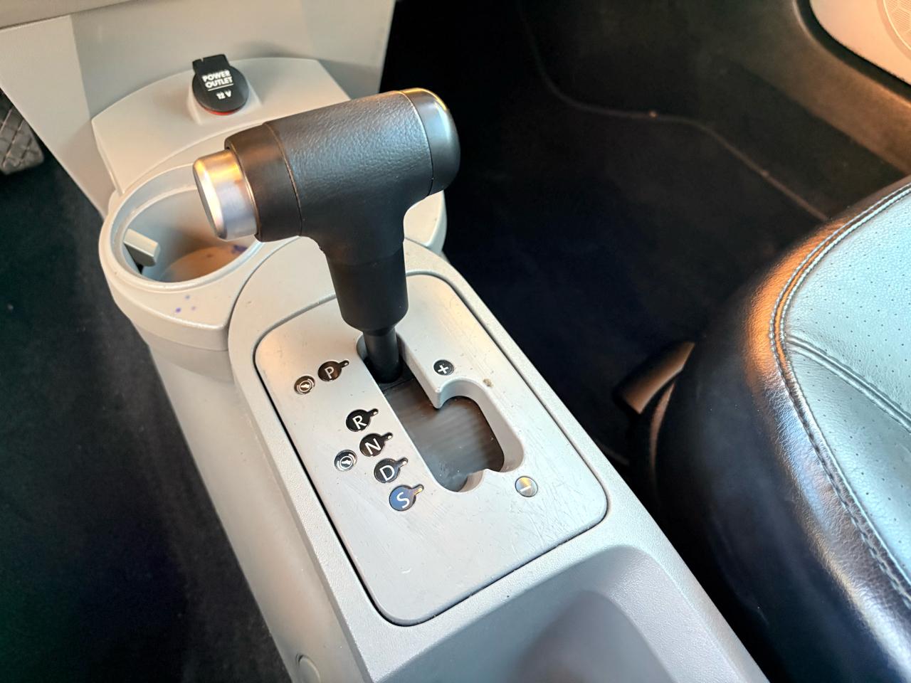 Volkswagen New Beetle Convertible 2dr Convertible GLS Turbo Auto 2003