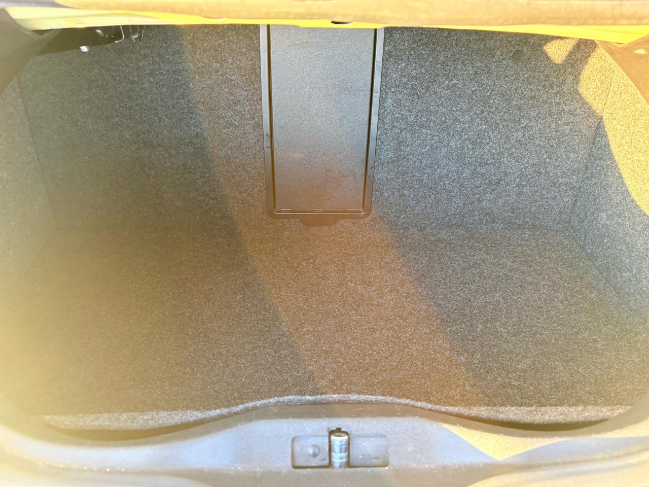 Volkswagen New Beetle Convertible 2dr Convertible GLS Turbo Auto 2003