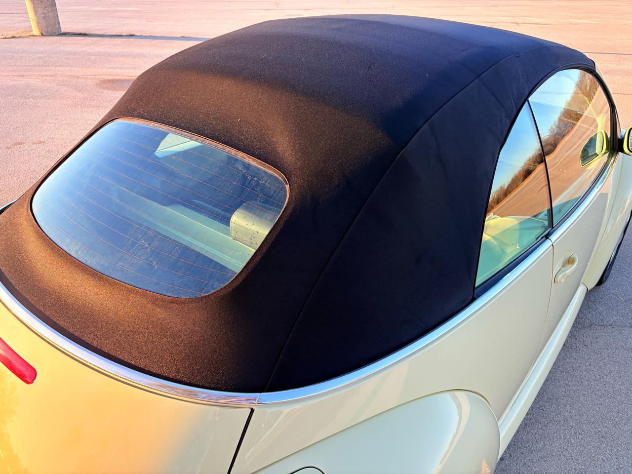 Volkswagen New Beetle Convertible 2dr Convertible GLS Turbo Auto 2003