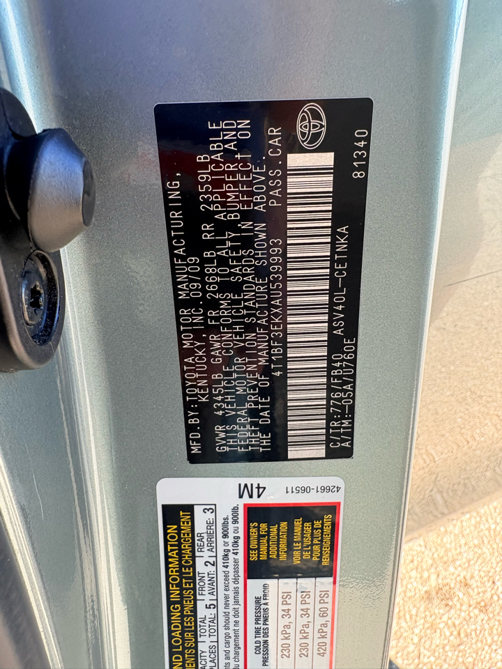 Toyota Camry 4dr Sedan LE Auto 2010