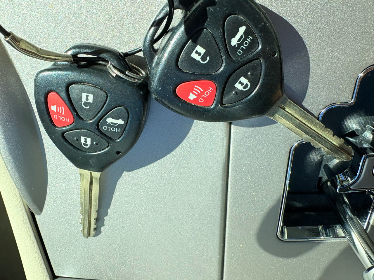 Toyota Camry 4dr Sedan LE Auto 2010