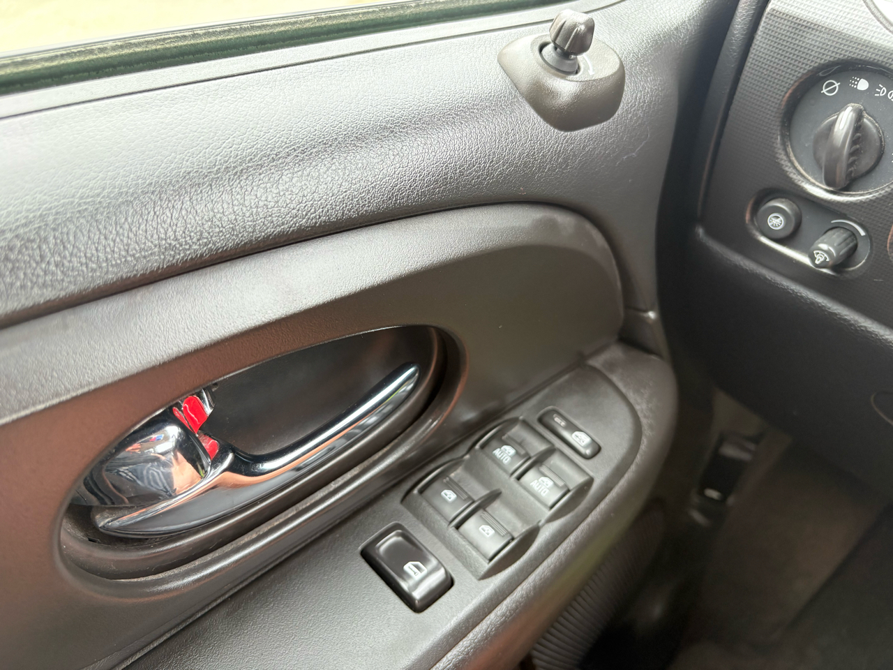 GMC Envoy 2WD 4dr SLT 2007