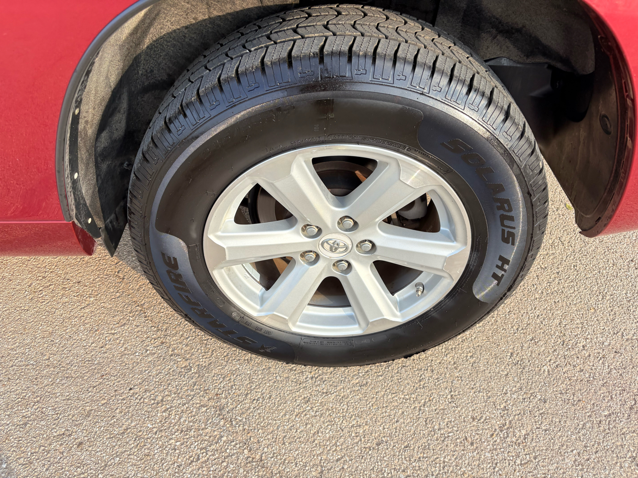 Toyota Highlander FWD 4dr Base (Natl) 2008