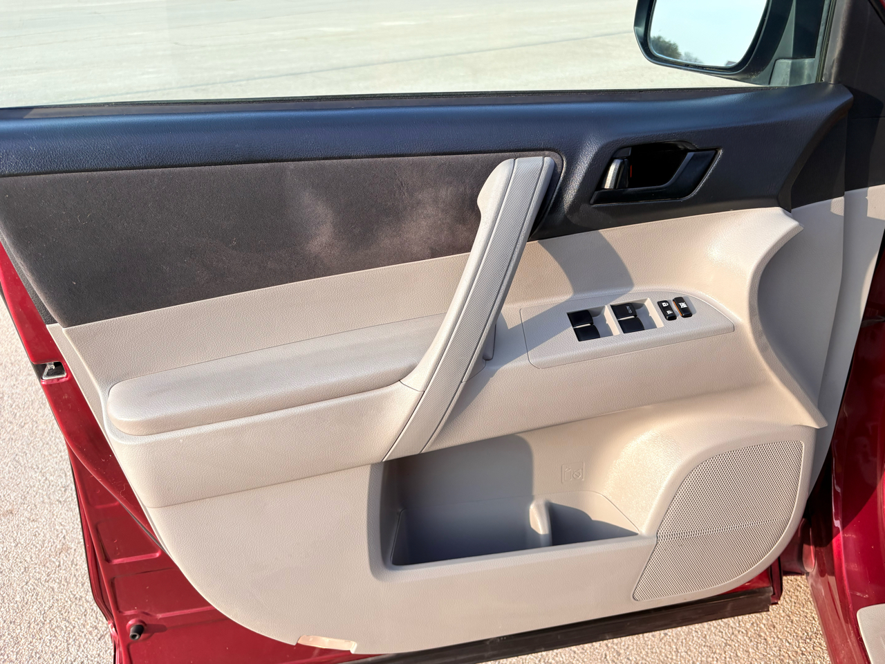 Toyota Highlander FWD 4dr Base (Natl) 2008