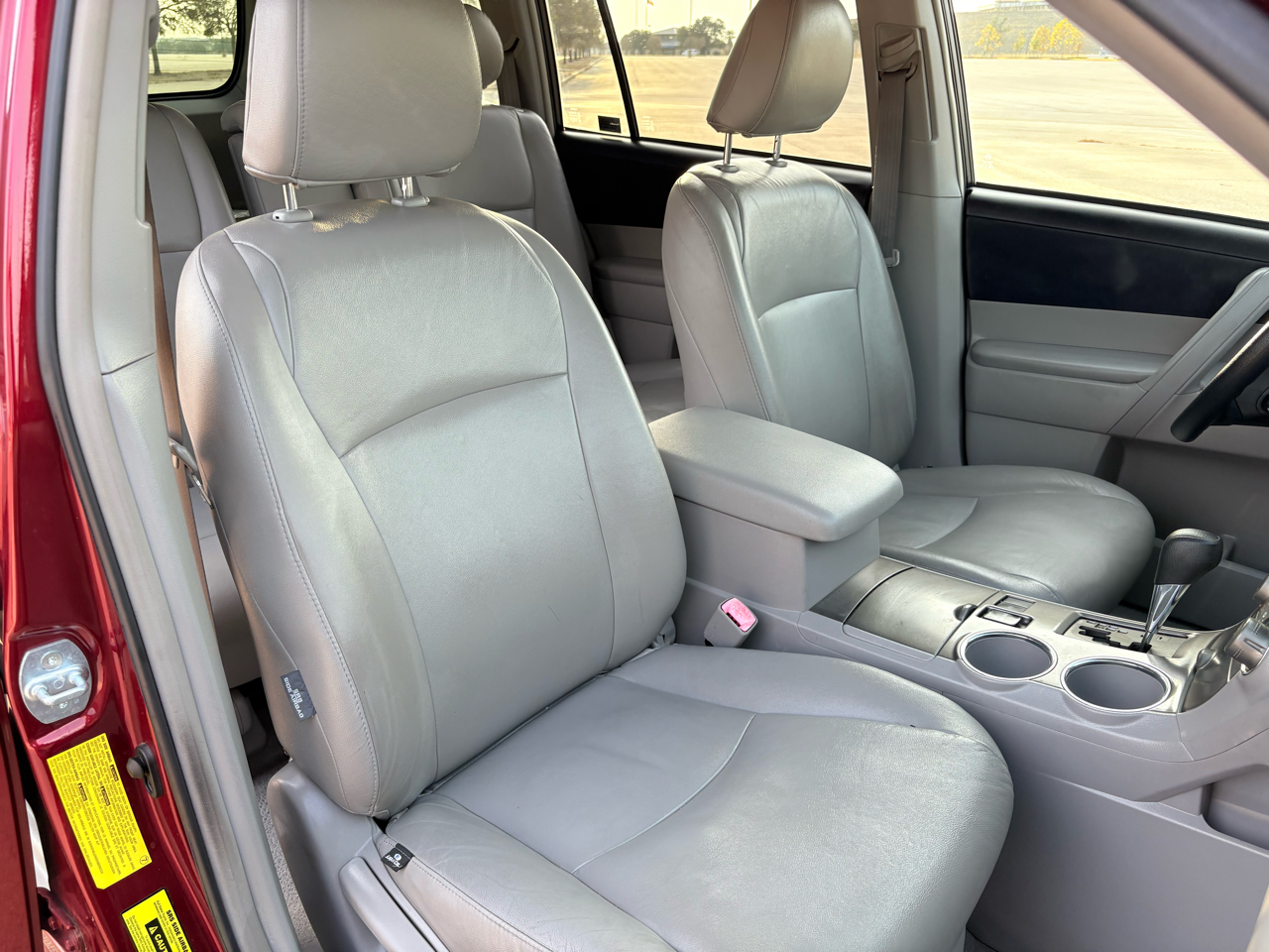 Toyota Highlander FWD 4dr Base (Natl) 2008