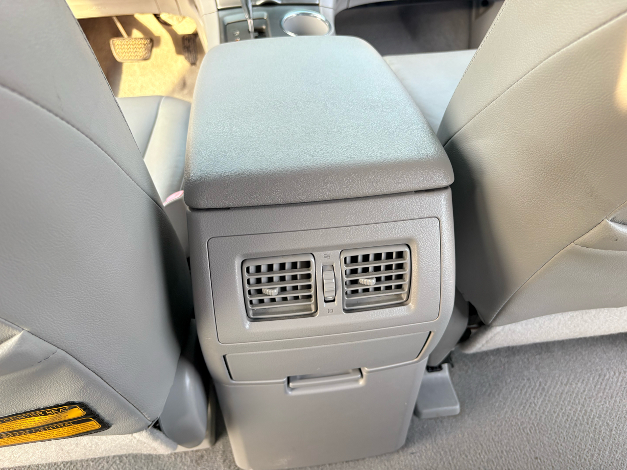 Toyota Highlander FWD 4dr Base (Natl) 2008