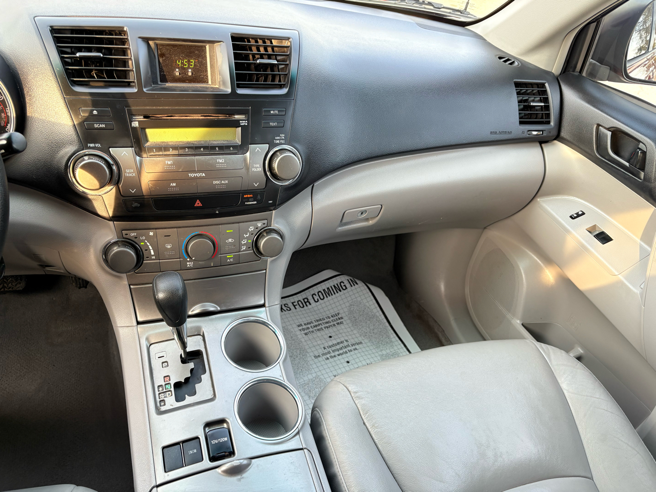 Toyota Highlander FWD 4dr Base (Natl) 2008