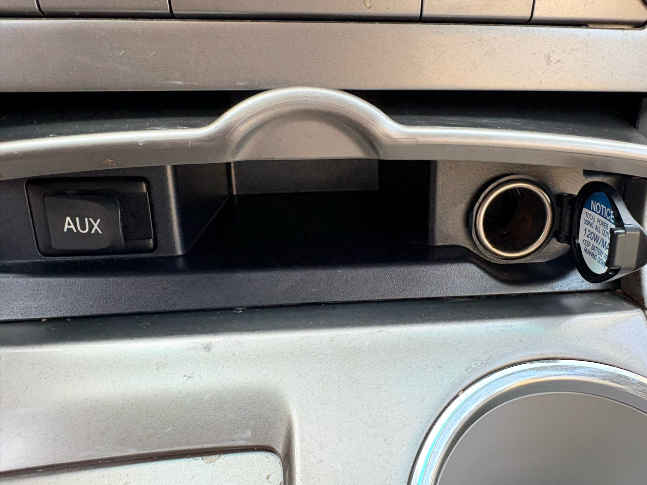 Toyota Highlander FWD 4dr Base (Natl) 2008