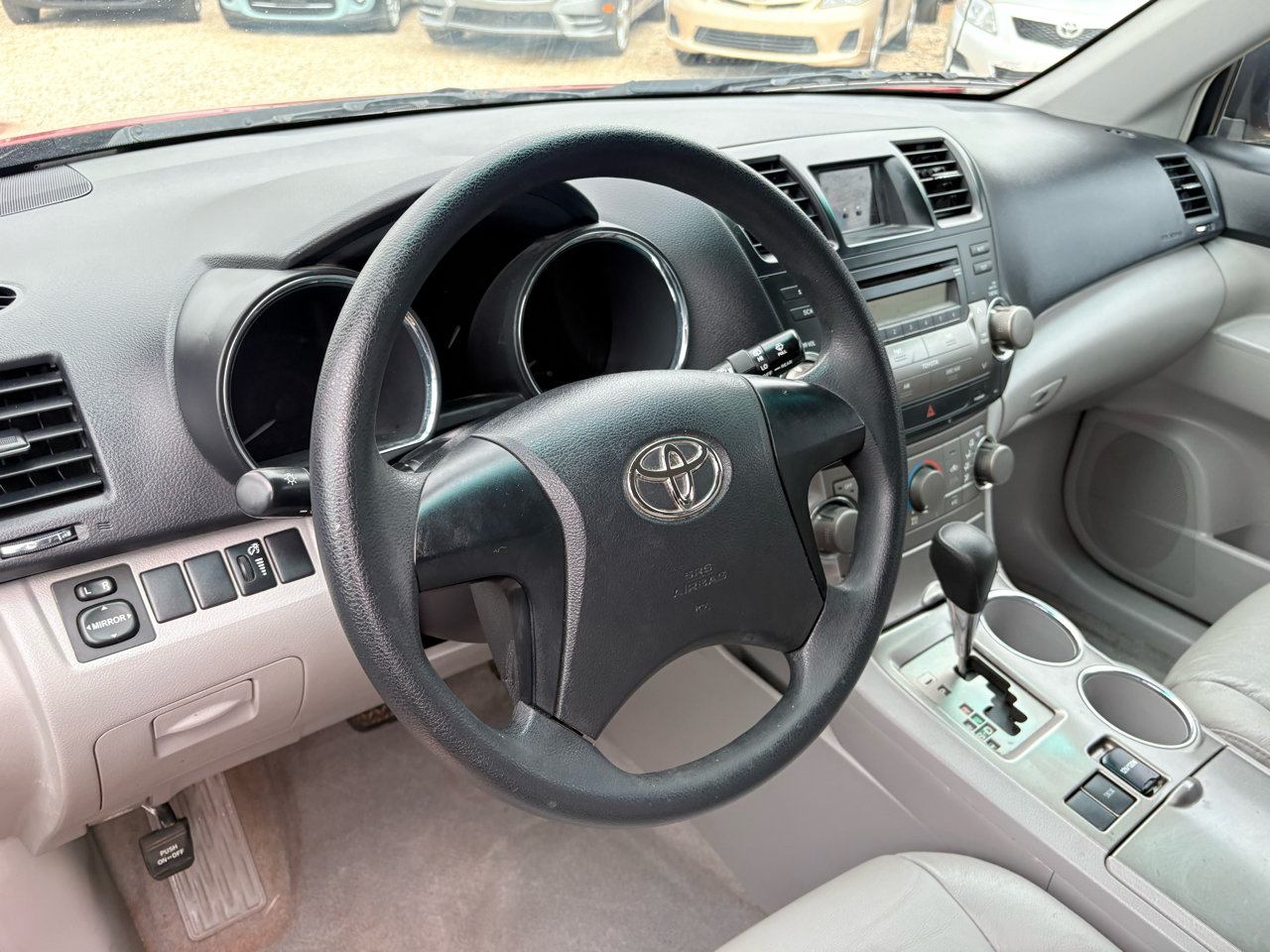 Toyota Highlander FWD 4dr Base (Natl) 2008