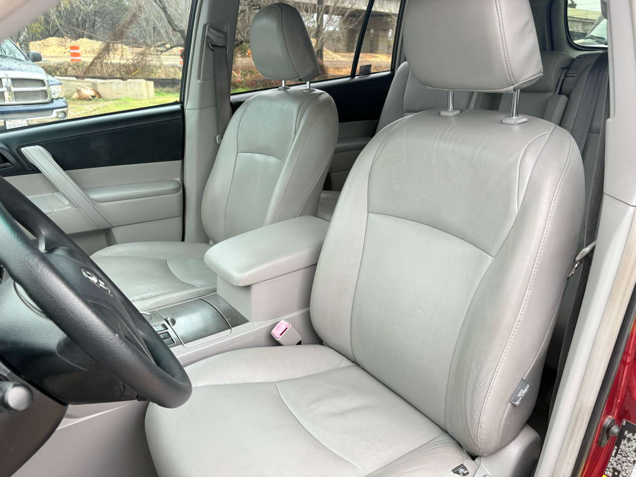 Toyota Highlander FWD 4dr Base (Natl) 2008