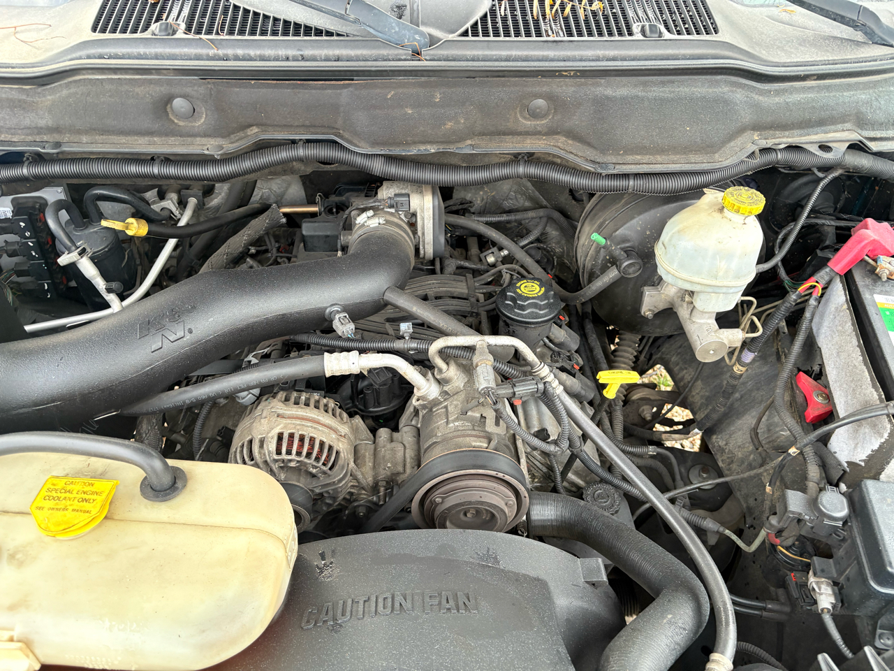 Dodge Ram 1500 4dr Quad Cab 140.5" WB SLT 2004