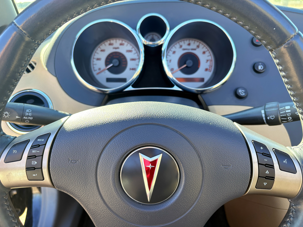 Pontiac Solstice 2dr Convertible 2006