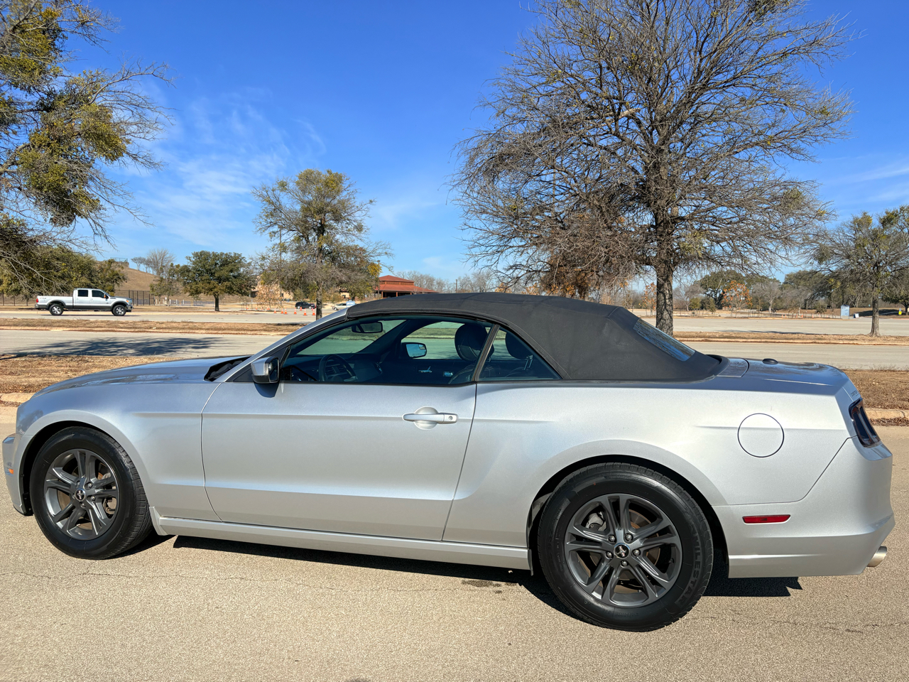 Ford Mustang 2dr Conv V6 2014