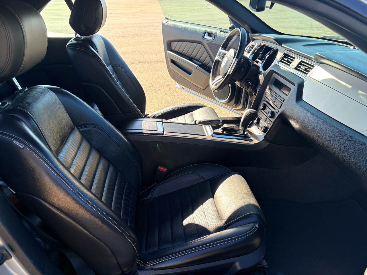 Ford Mustang 2dr Conv V6 2014