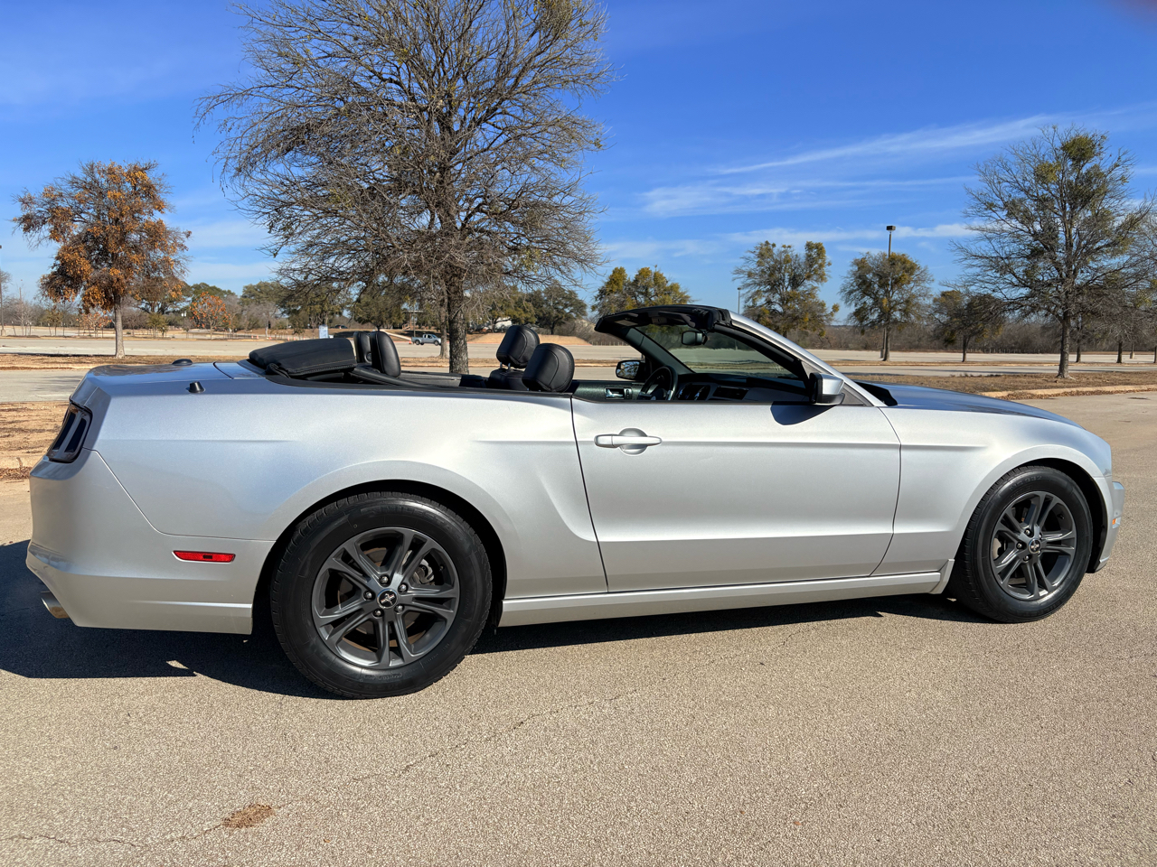 Ford Mustang 2dr Conv V6 2014