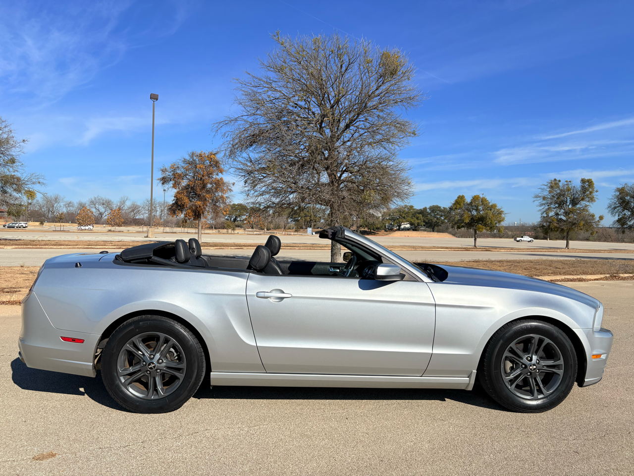 Ford Mustang 2dr Conv V6 2014