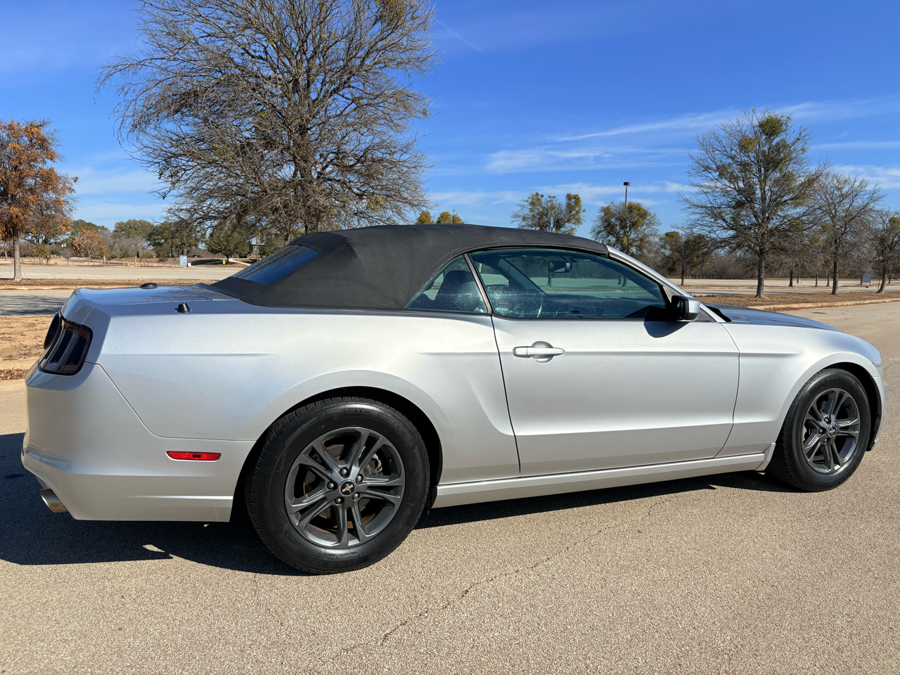 Ford Mustang 2dr Conv V6 2014