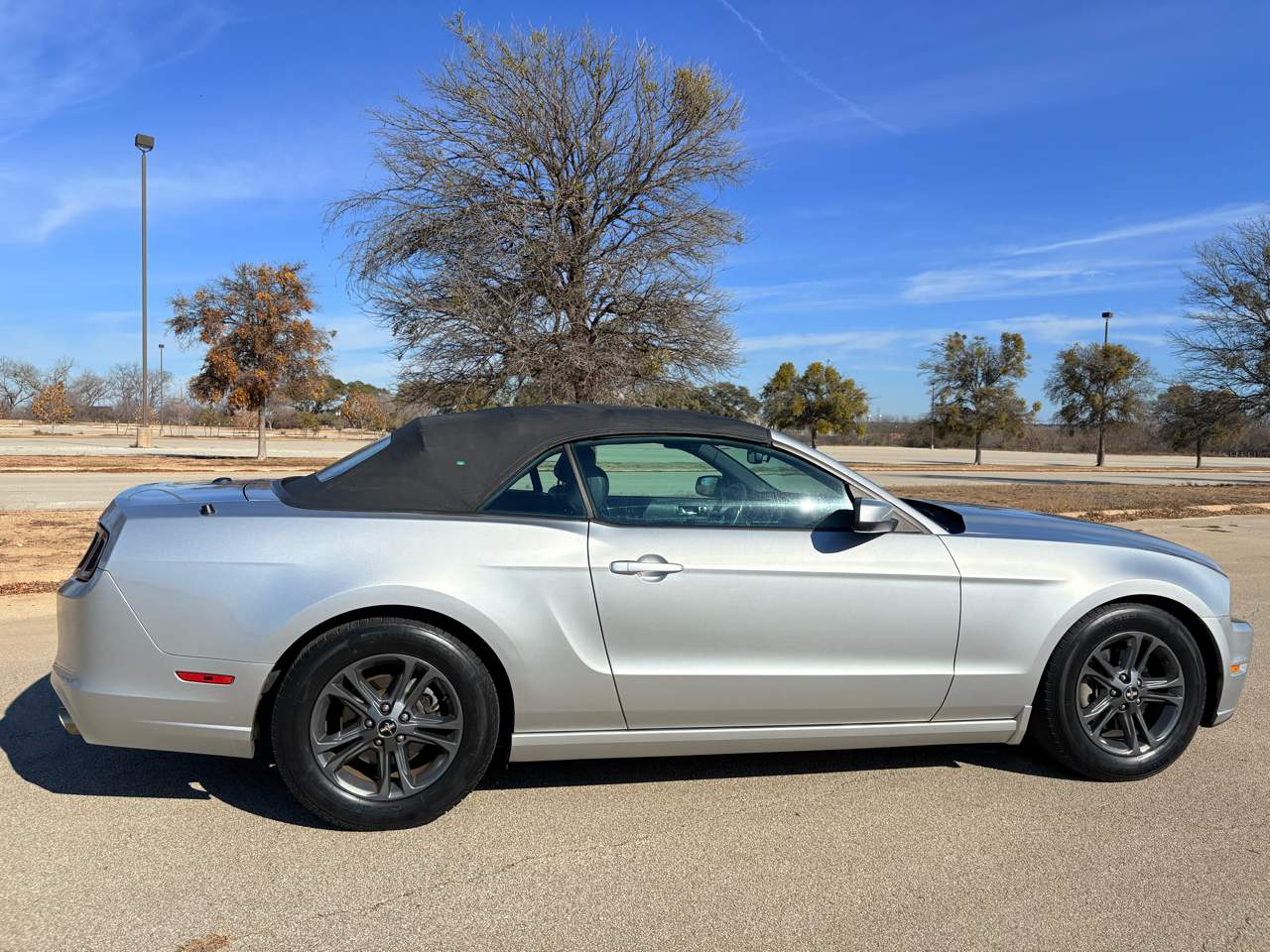 Ford Mustang 2dr Conv V6 2014