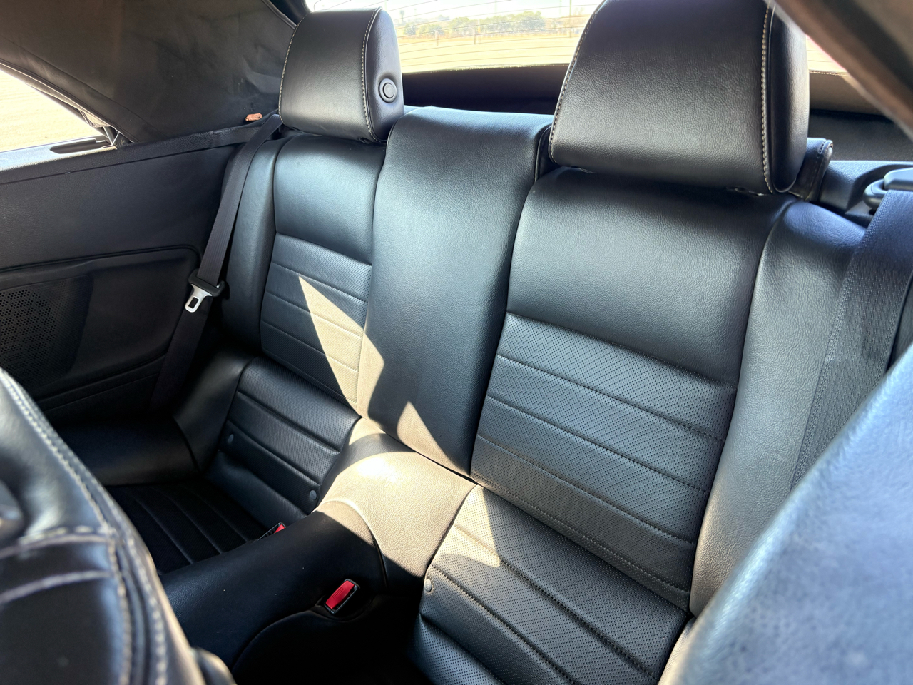 Ford Mustang 2dr Conv V6 2014