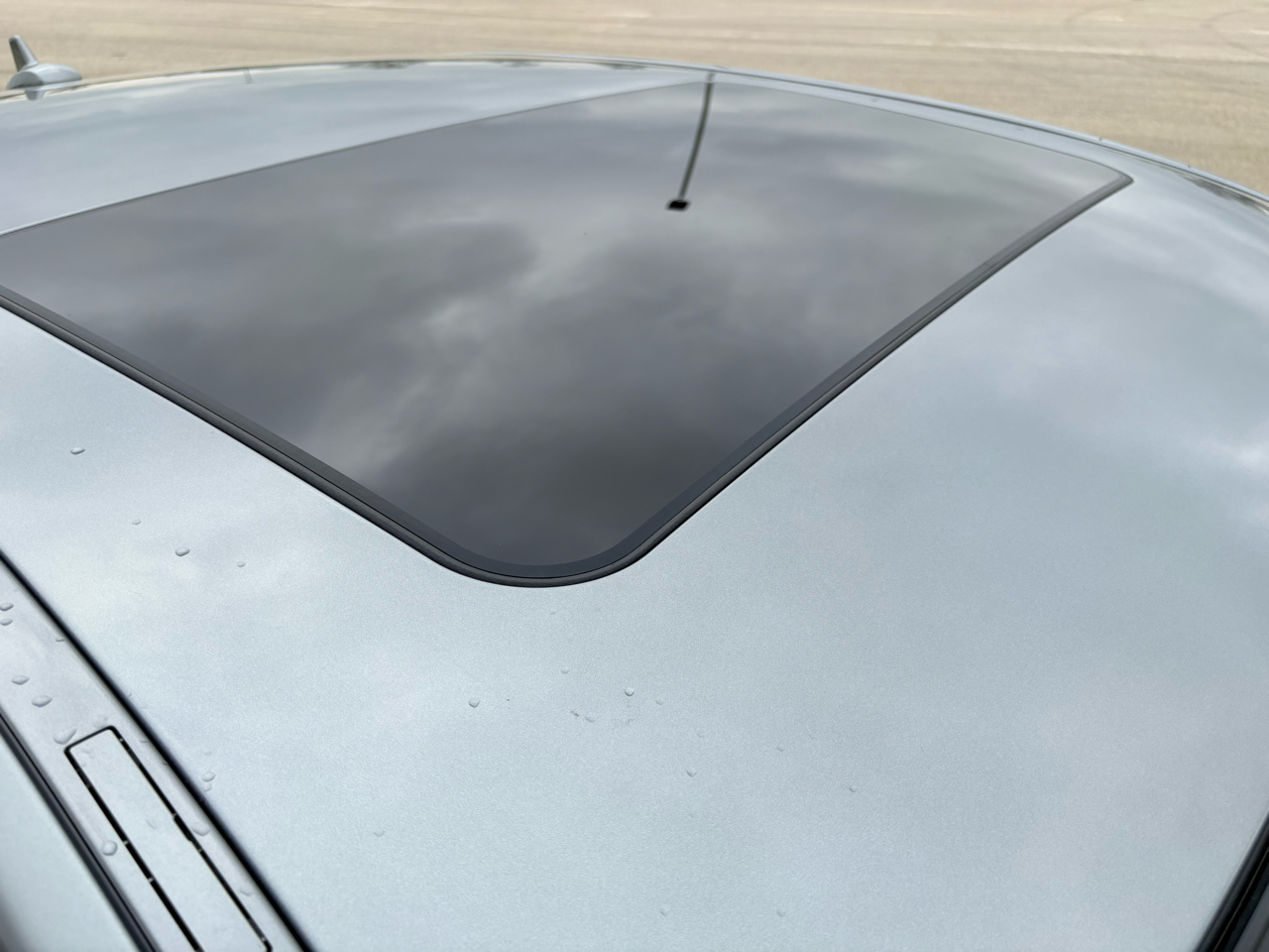 Mercedes-Benz E-Class 4dr Sdn E 350 Luxury RWD 2011