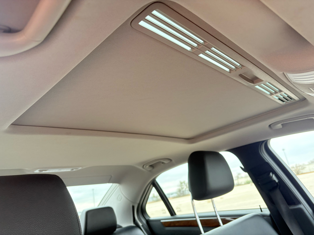 Mercedes-Benz E-Class 4dr Sdn E 350 Luxury RWD 2011