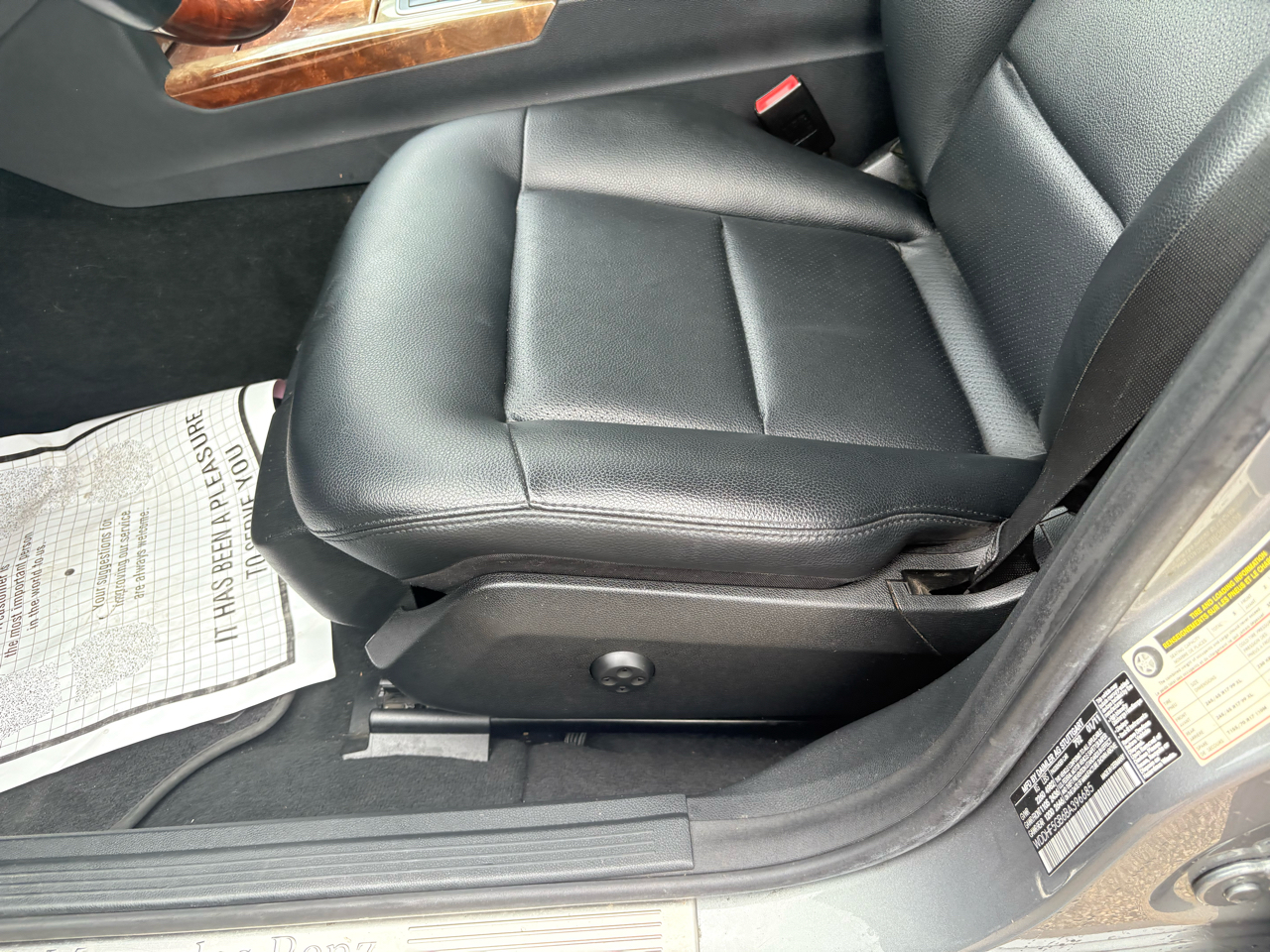 Mercedes-Benz E-Class 4dr Sdn E 350 Luxury RWD 2011