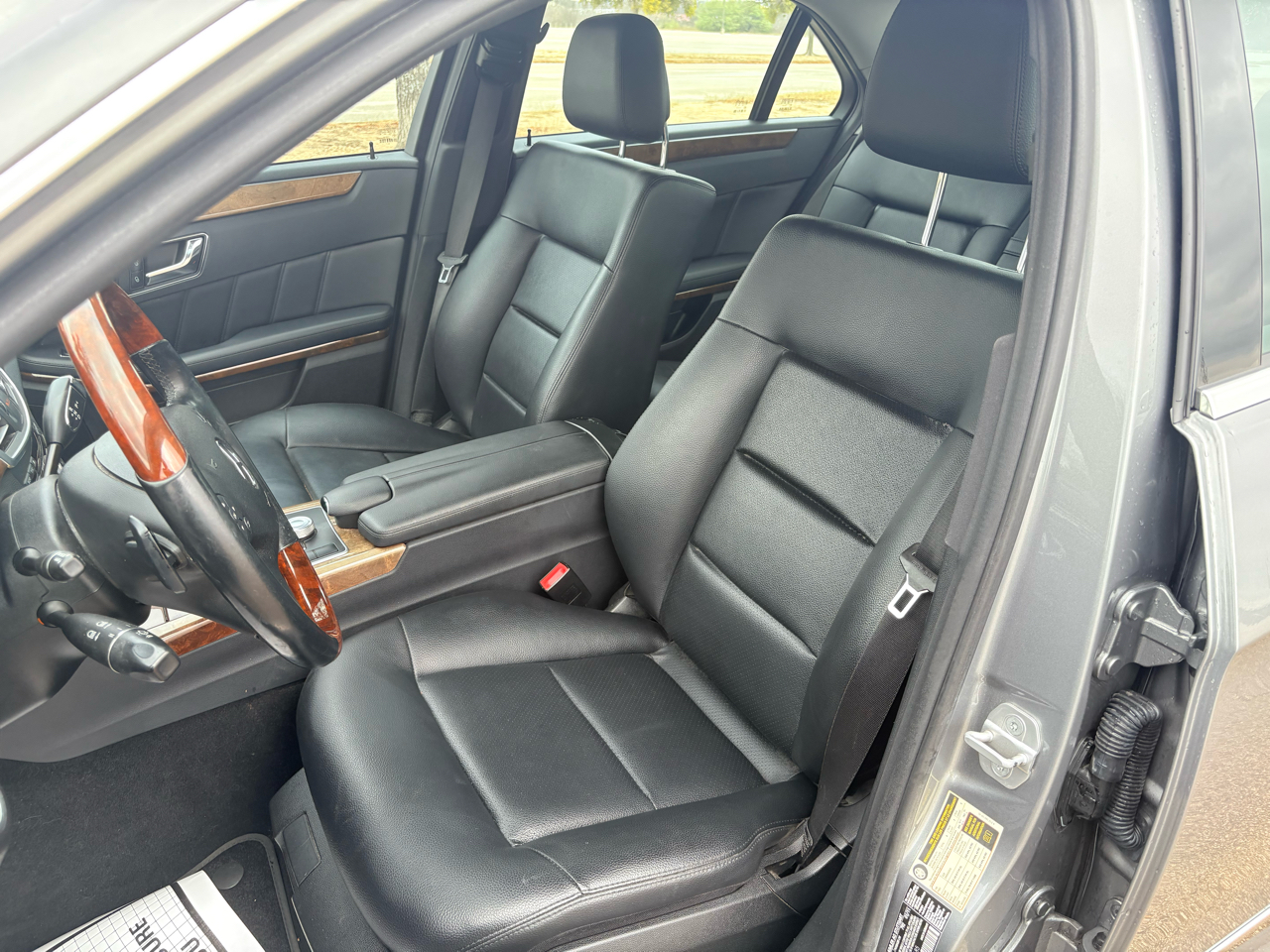 Mercedes-Benz E-Class 4dr Sdn E 350 Luxury RWD 2011