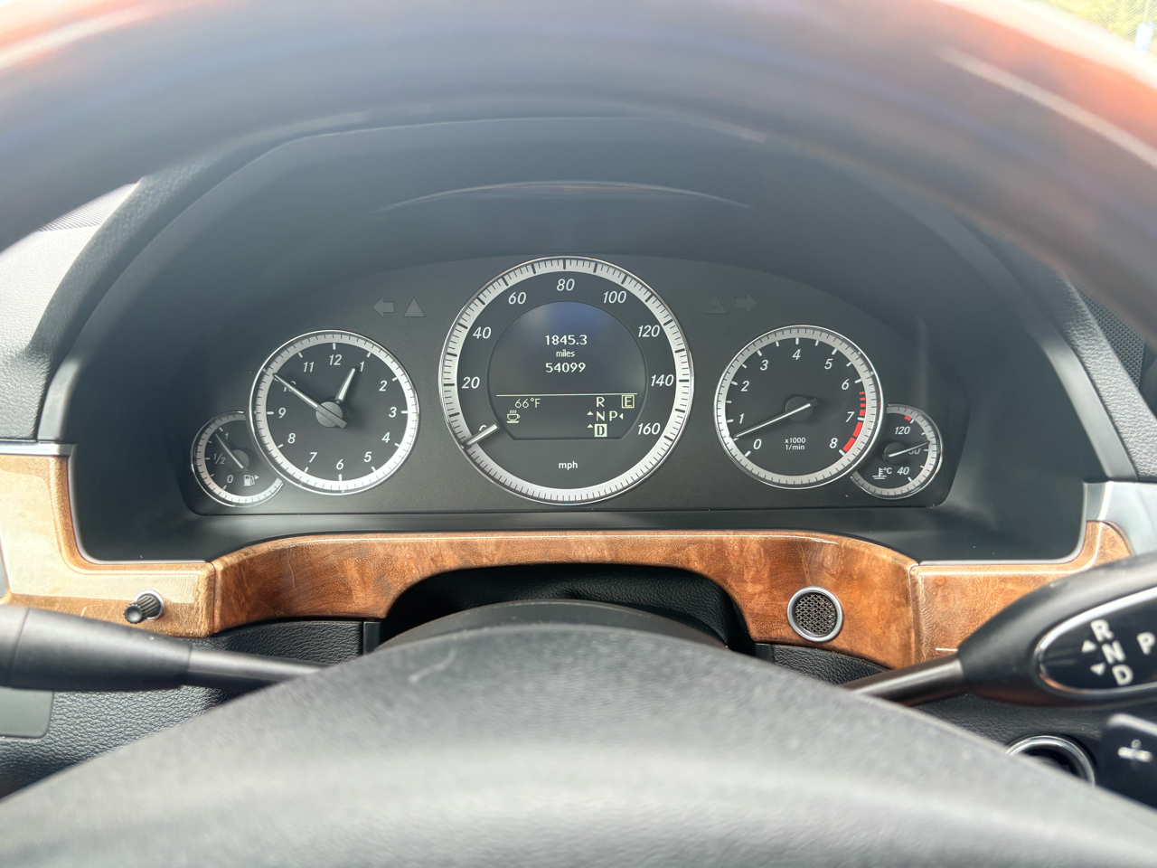 Mercedes-Benz E-Class 4dr Sdn E 350 Luxury RWD 2011