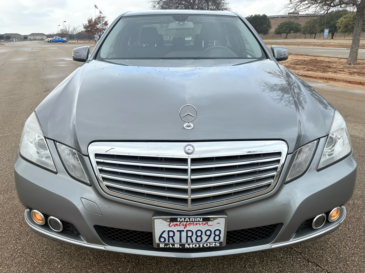 Mercedes-Benz E-Class 4dr Sdn E 350 Luxury RWD 2011