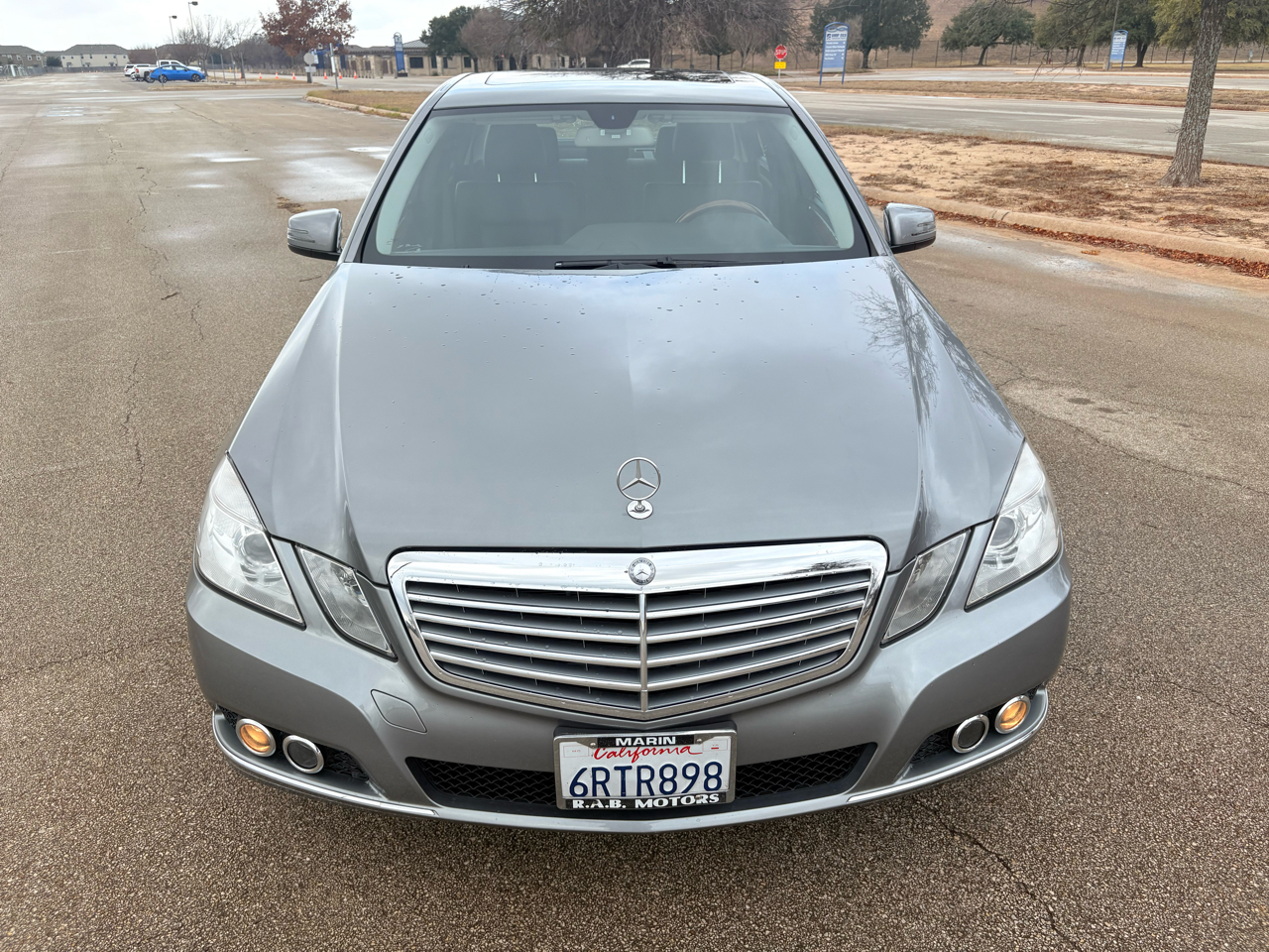 Mercedes-Benz E-Class 4dr Sdn E 350 Luxury RWD 2011