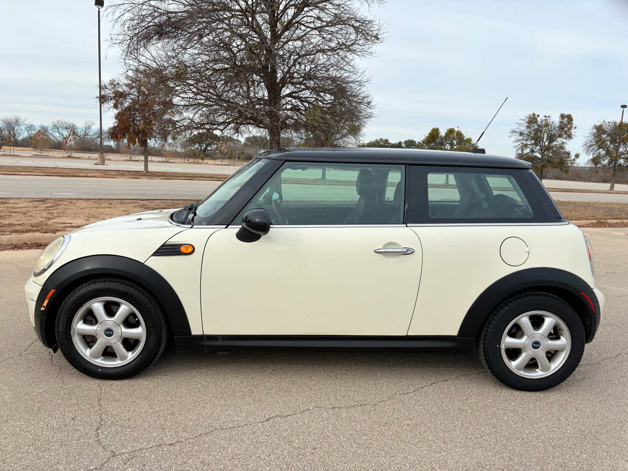 MINI Cooper Hardtop 2dr Cpe 2010