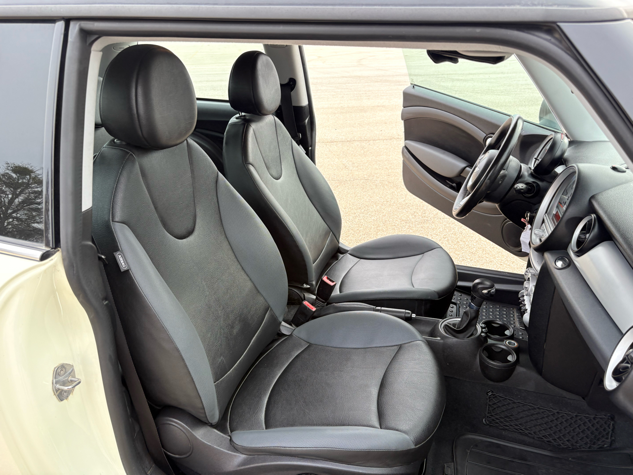 MINI Cooper Hardtop 2dr Cpe 2010